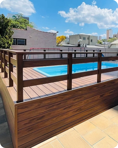 Terra honey oak composite board resilient against weather elements